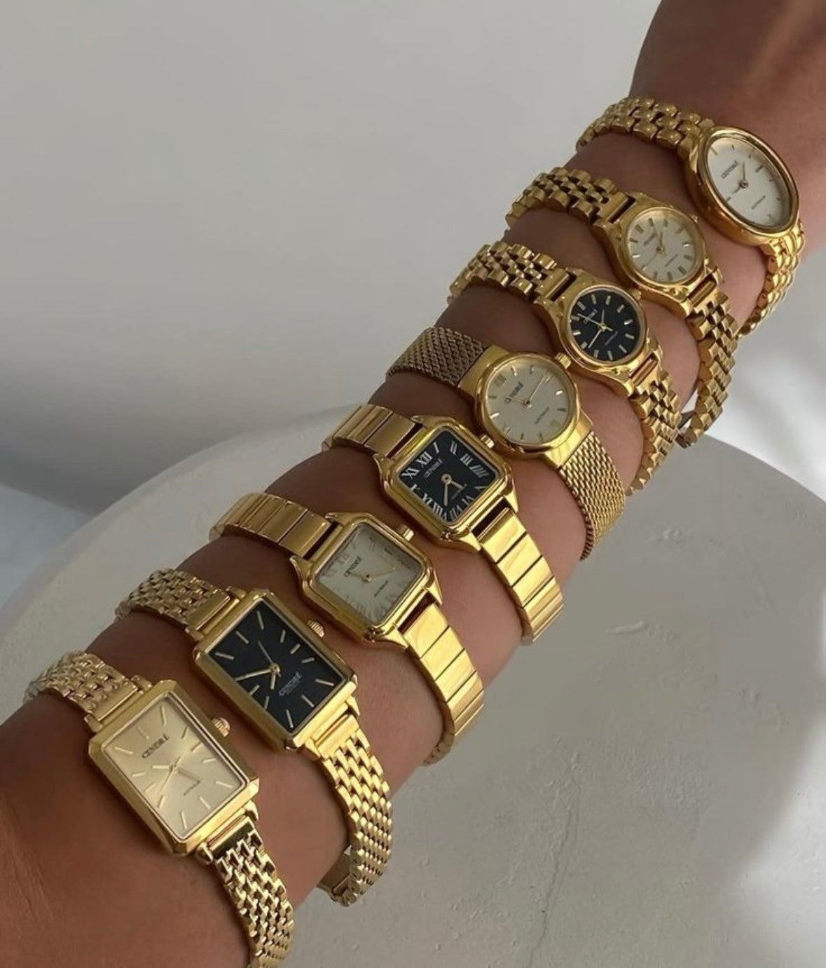 Montres en acier inoxydable premium, élégantes, résistantes et conçues pour durer avec style.